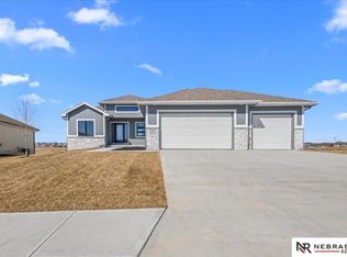 10312 Sherman St, Papillion, NE 68046