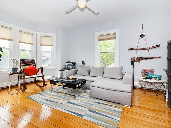 5th image of 53 Prince St #3