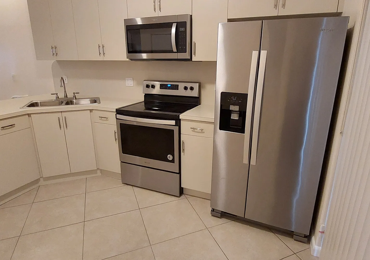 2 bed, 970 sqft, $2,500 — Photo 4