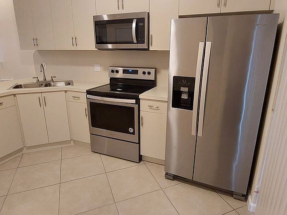 4th image of 6989 W 36th Ave Unit 202