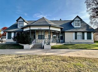 3230 Village Park Dr, Waco, TX 76708