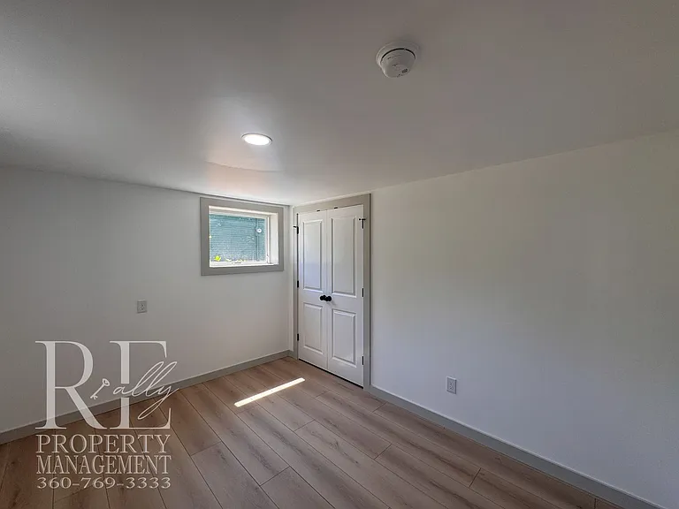 1005 Sidney Ave — Photo 30