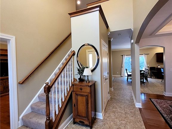 3rd image of 4870 N Wayside Dr