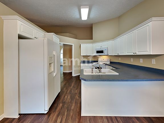 3rd image of 360 Dunagan Dr