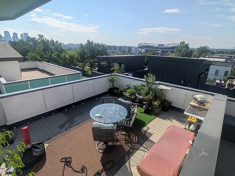 2213 Eliot St — Photo 1
