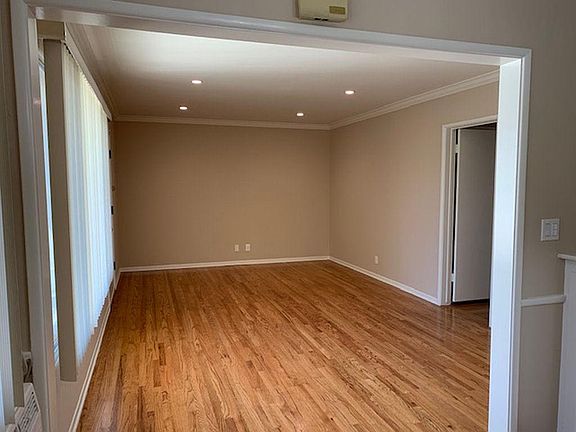 5th image of 118 N Lamer St #2