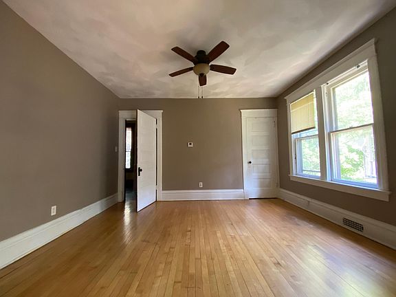 5th image of 319 S 2nd St #2