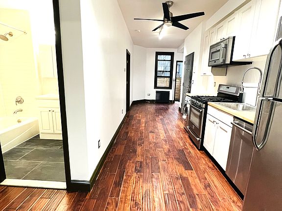 5th image of 173 Troutman St APT 1F