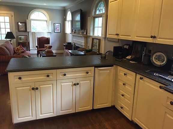 5th image of 272 Cherry Ln