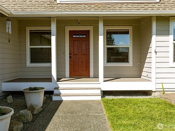 3rd image of 1751 SW Rock Rose Drive