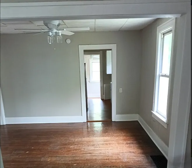 127 Gibbons St #1 — Photo 4