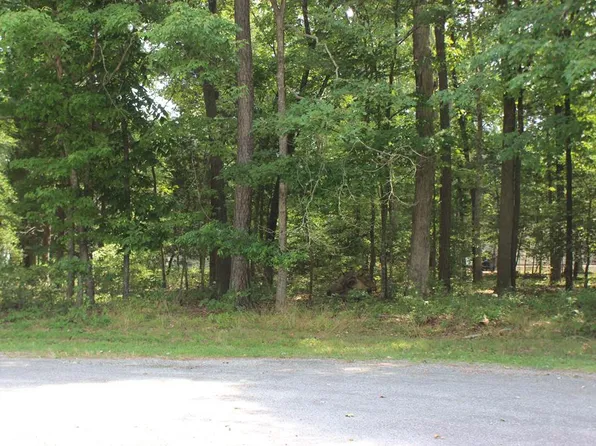 2484 Stern Ct, Greenbackville, VA 23356