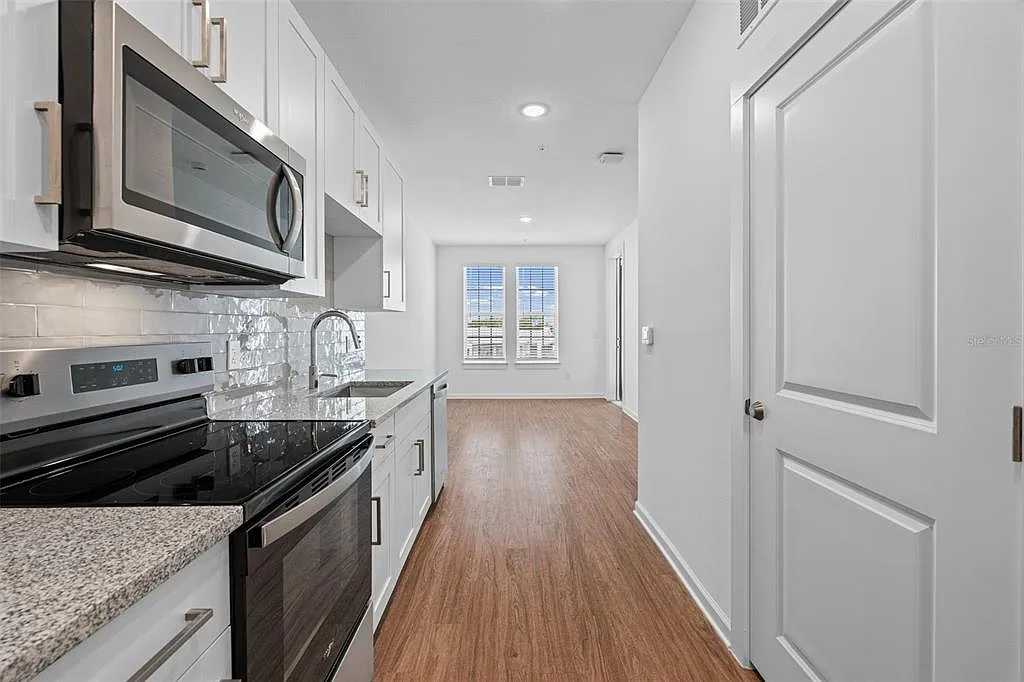 1 bed, 1.0 bath, 600 sqft, $1,425 — Photo 4