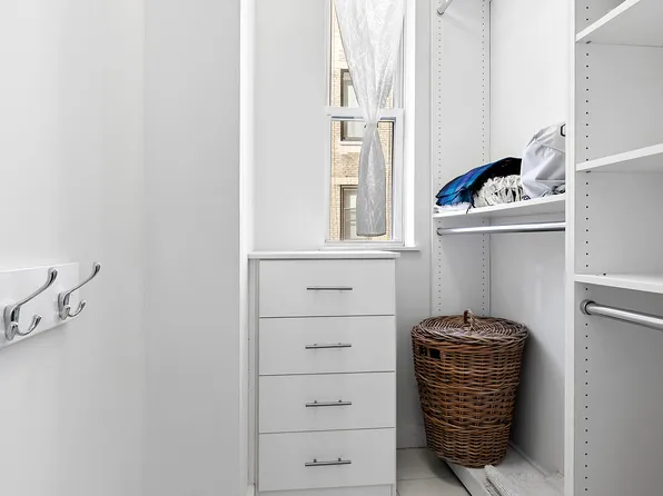 156 East 79th Street image 10 of 11