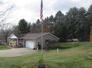 1614 Oak Dale Rd NE, Sherrodsville, OH 44675