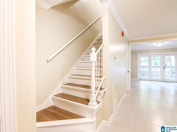 3rd image of 801 Vestavia Villa Ct #801