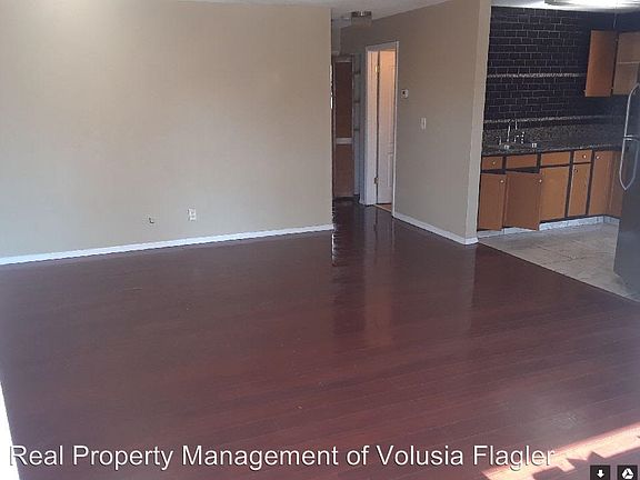 5th image of 300 Riverview Blvd APT 2