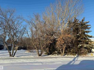 5318 Railway Ave, Elk Pt, AB T0A1A0