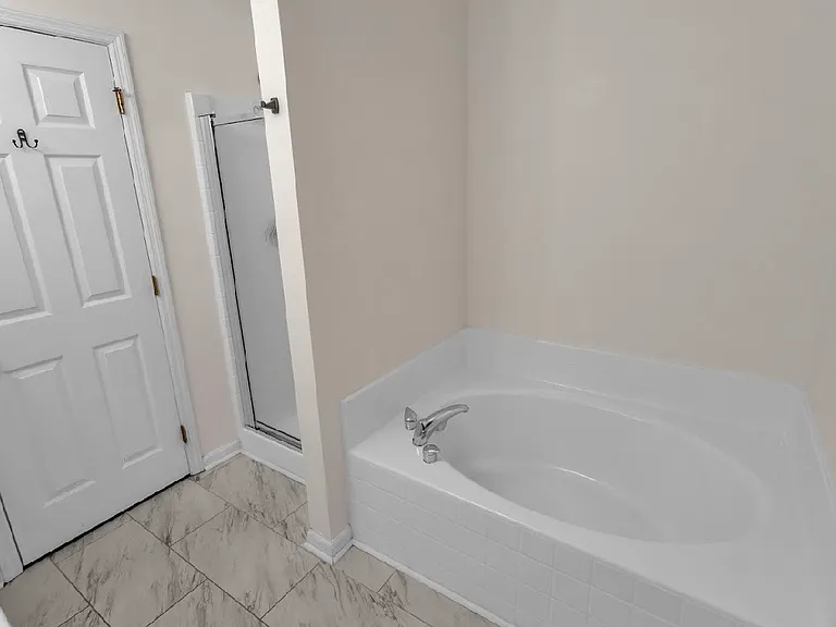 203 Twin Tree Dr — Photo 13