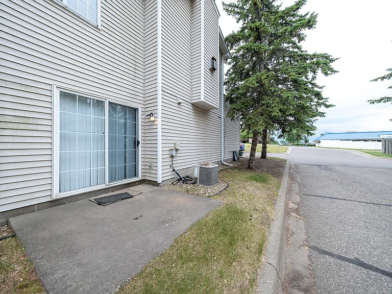 12941 Harriet Ave S — Photo 27