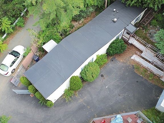 5th image of 25 Theresa Ave
