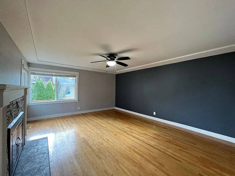 1650 Manor Dr — Photo 4