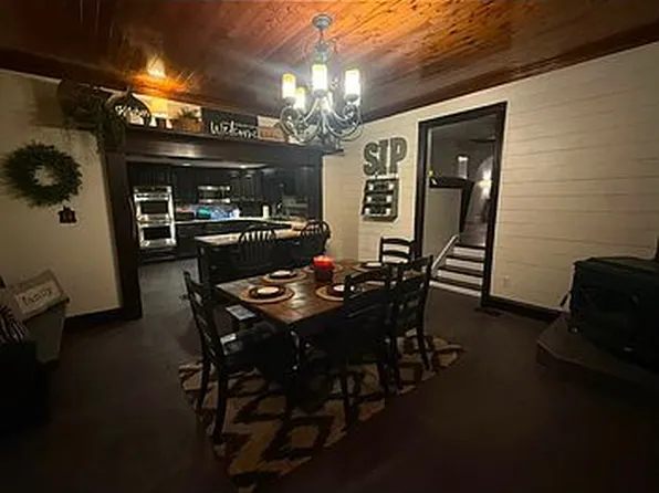 100 Groves Ln, Greenville, KY 42345