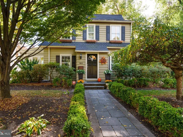 123 Abernethy Dr, Trenton, NJ 08618