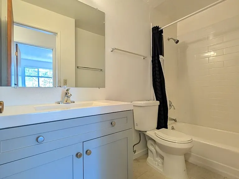 1925 Delaware St #2C — Photo 15