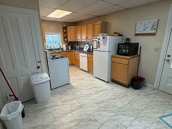 5th image of 432 S James St