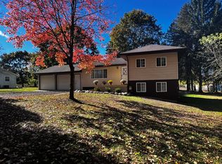 2615 Metamora Rd, Oxford, MI 48371