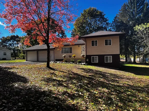 2615 Metamora Rd, Oxford, MI 48371