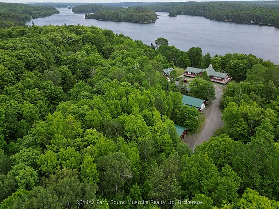 5th image of 1990 North Rd