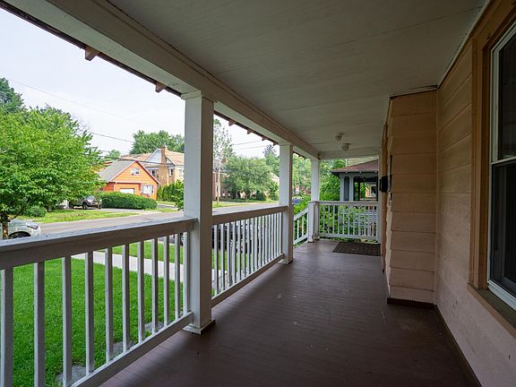 4th image of 229 Fellows Ave #0