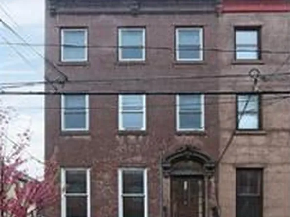 224 8th St, Jersey City, NJ 07302