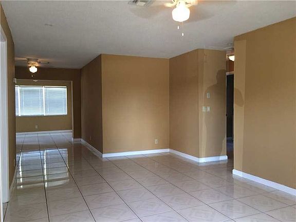 3rd image of 770 NW 35th Ave