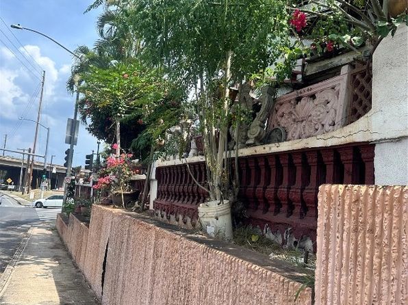 1001 Luapele Dr, Honolulu, HI 96818