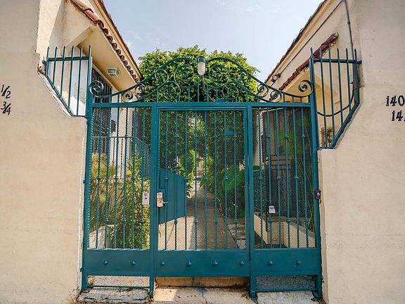 4th image of 1412 Micheltorena St #1/4