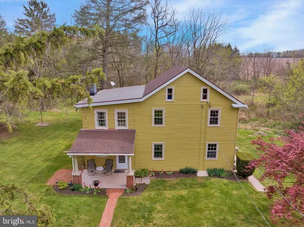 142 Reedsville Rd, Schuylkill Haven, PA 17972