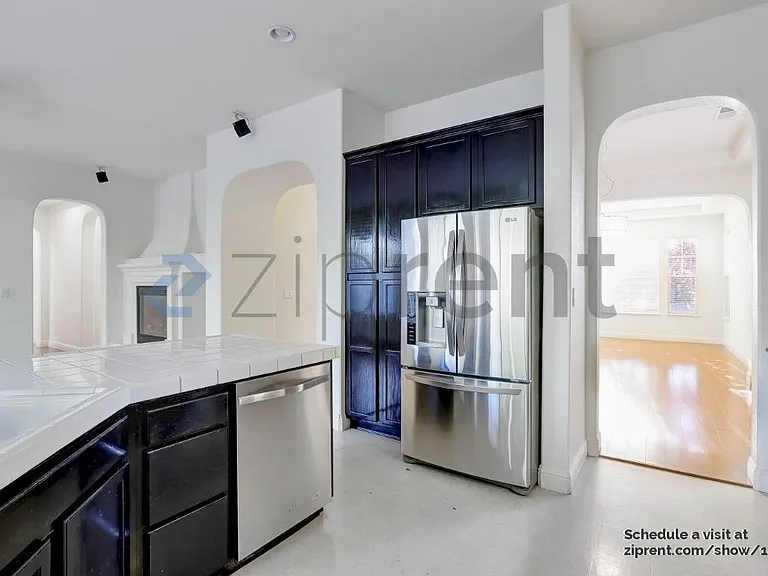 856 Morningside Dr — Photo 11