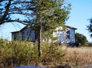 2882 Polly Peak Dr, Bandera, TX 78003