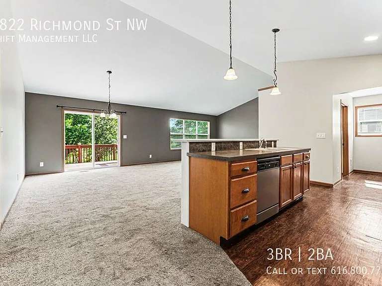 3822 Richmond St NW — Photo 4