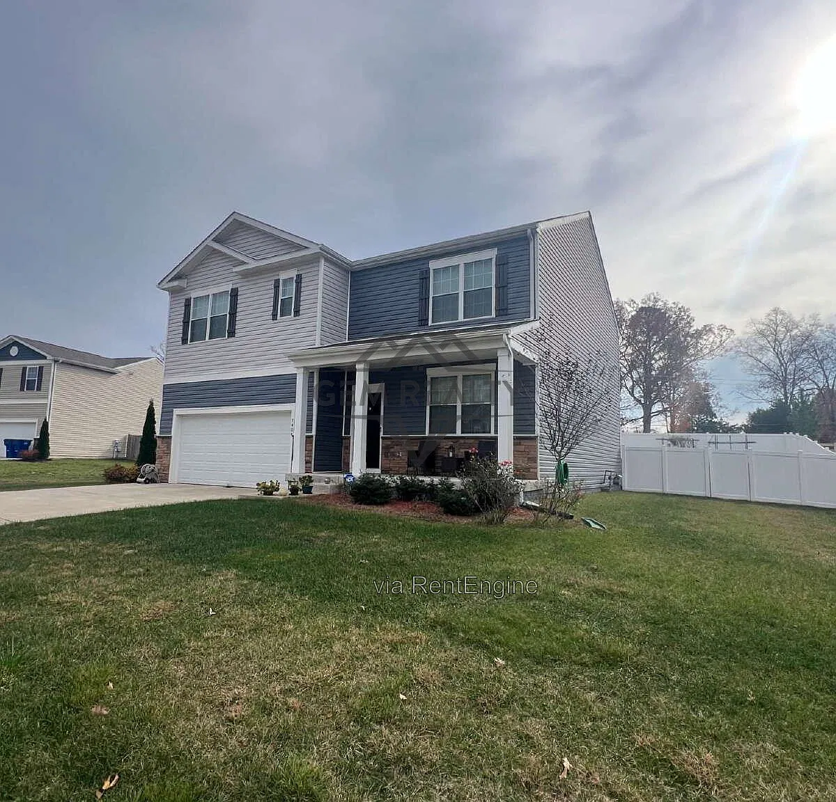 5 bed, 3.0 bath, 2914 sqft, $3,500 — Photo 3