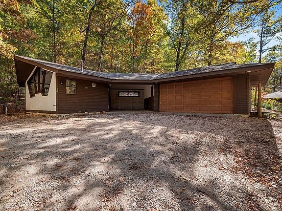 2nd image of 4837 County Road 302
