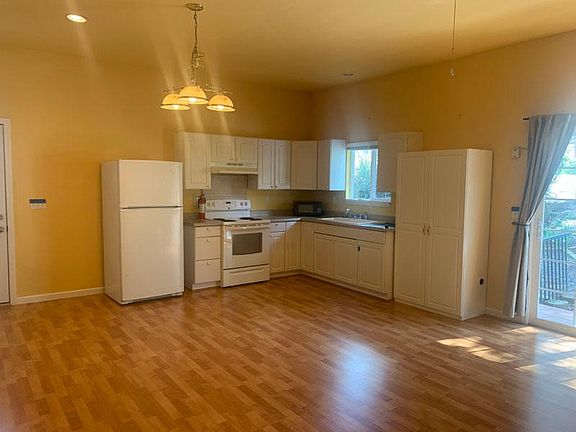 2nd image of 1875 Pear Blossom Ln #B