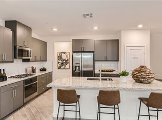 5220 Lychee Ln, Fontana, CA 92336