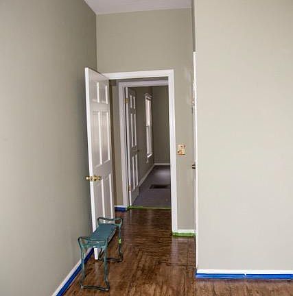 5th image of 402 E Eliza St