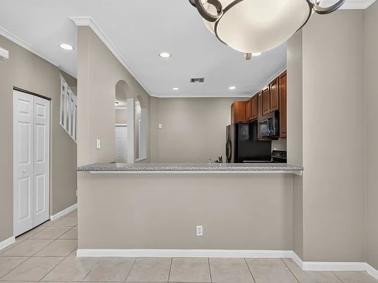 8103 Bellagio Ln — Photo 10