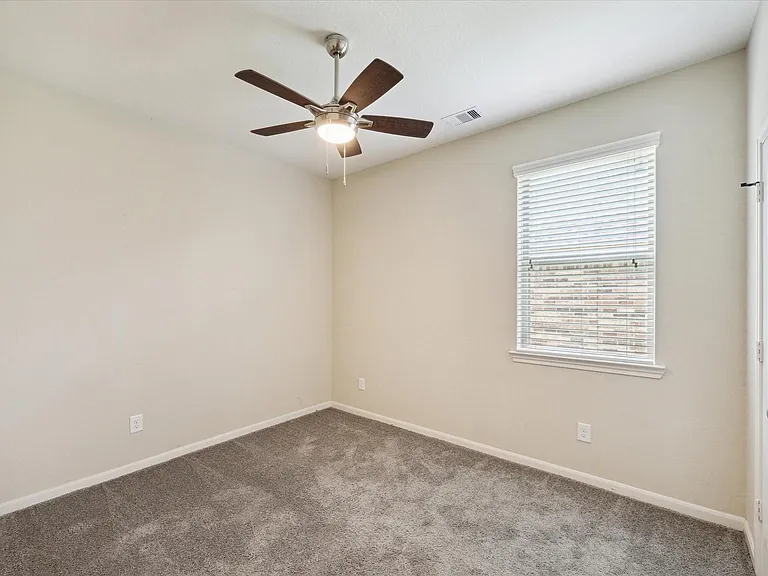 208 Morgan Isle Ln — Photo 7
