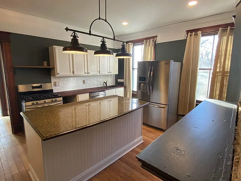 201 Sterrett Ave #2 — Photo 6